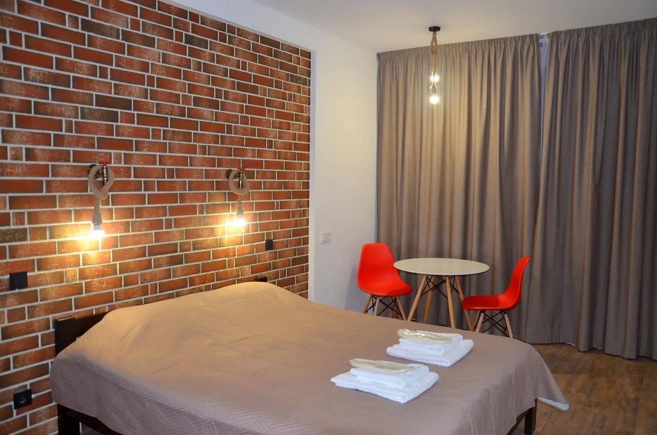 Sky Apartment Virmenska 基輔